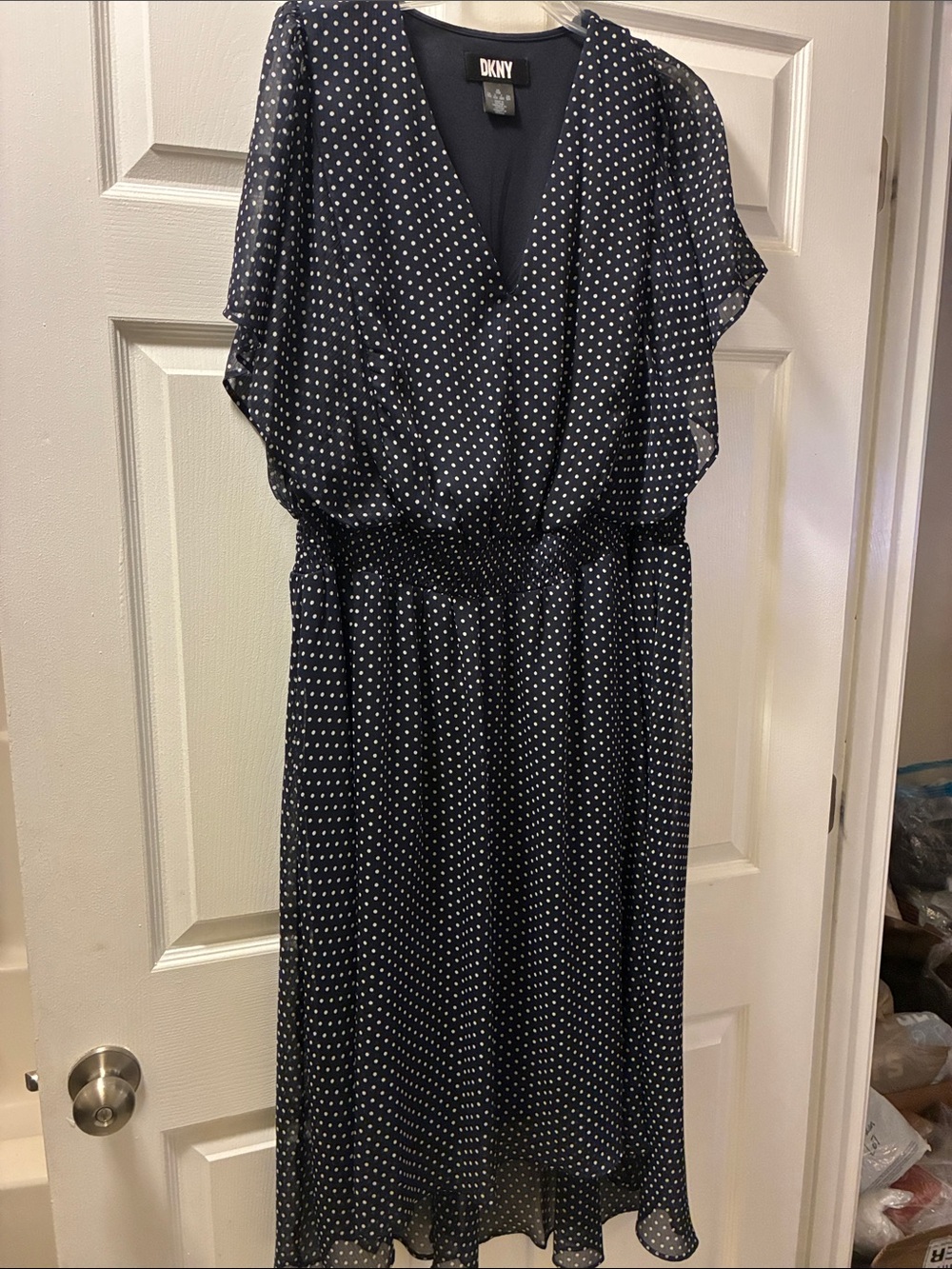 Beautiful DKNY Black&White Polka Dot Midi crinkle chiffon smocked waist plus-siz